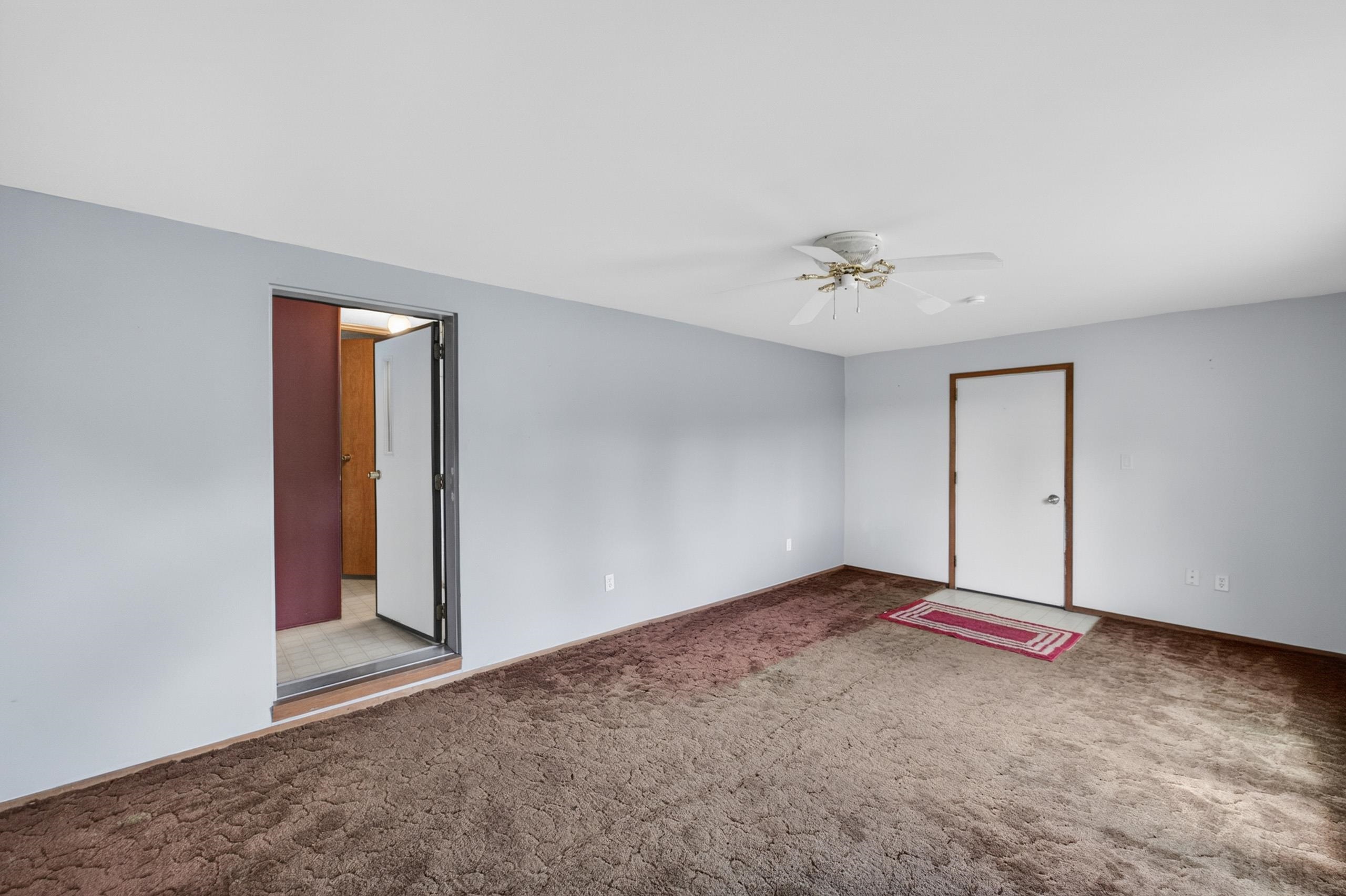 7110 Frenchtown Road Belleville, WI 53508 - Photo 5 of 34
