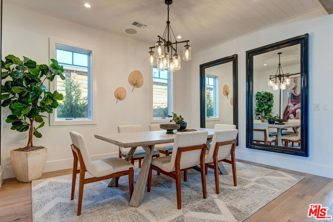 221 Ruth Avenue Venice, CA 90291 - Photo 15 of 33 Gallery Image 15