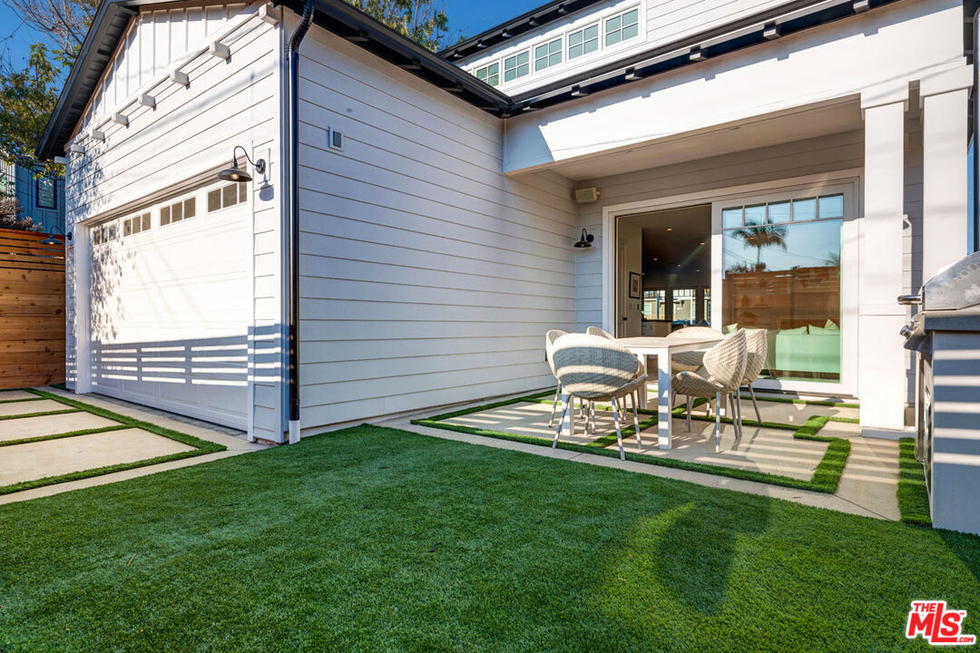 221 Ruth Avenue Venice, CA 90291 - Photo 20 of 33 Gallery Image 20