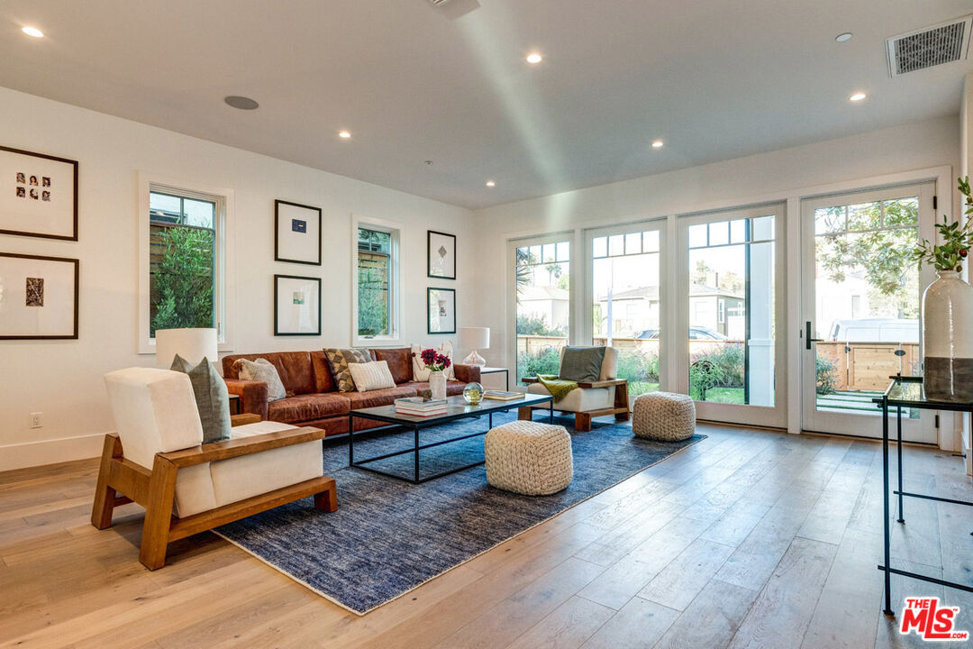 221 Ruth Avenue Venice, CA 90291 - Photo 8 of 33 Gallery Image 8