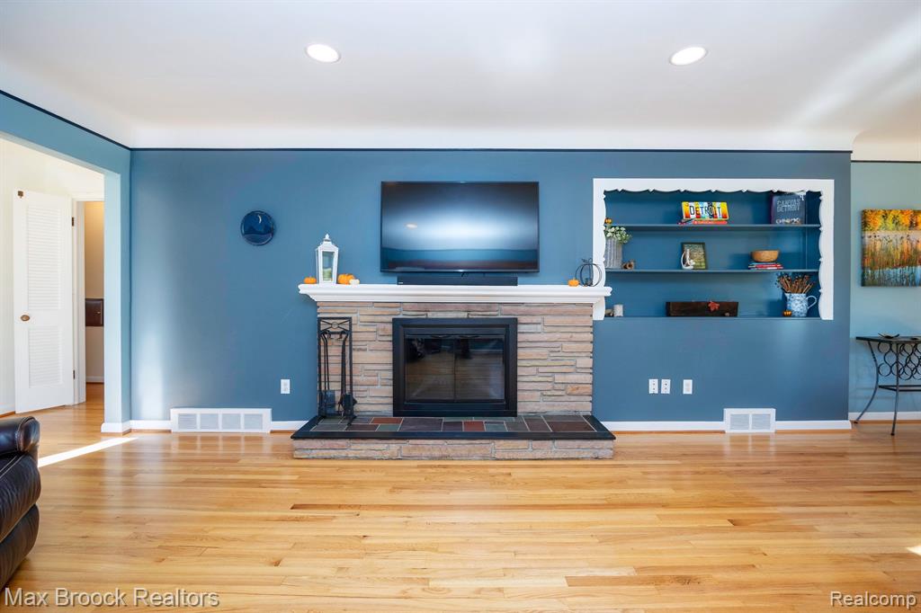 32773 Haverford Road Franklin, MI 48025 - Photo 9 of 29