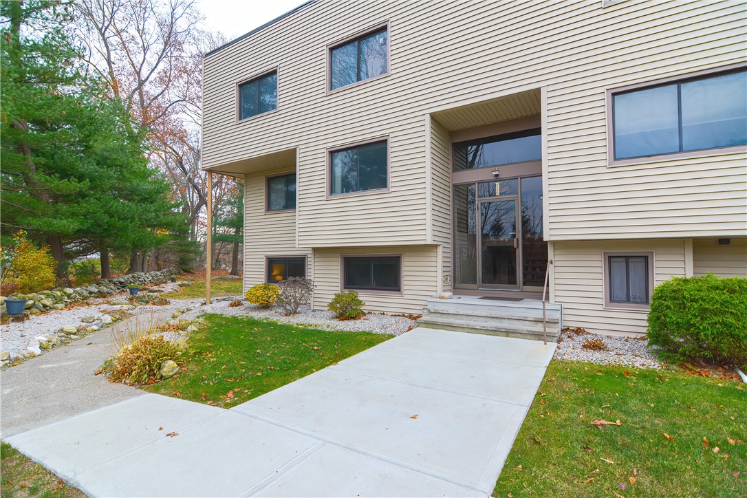 196 Old River Road, Unit 101 Lincoln, RI 02865 - Photo 25 of 29