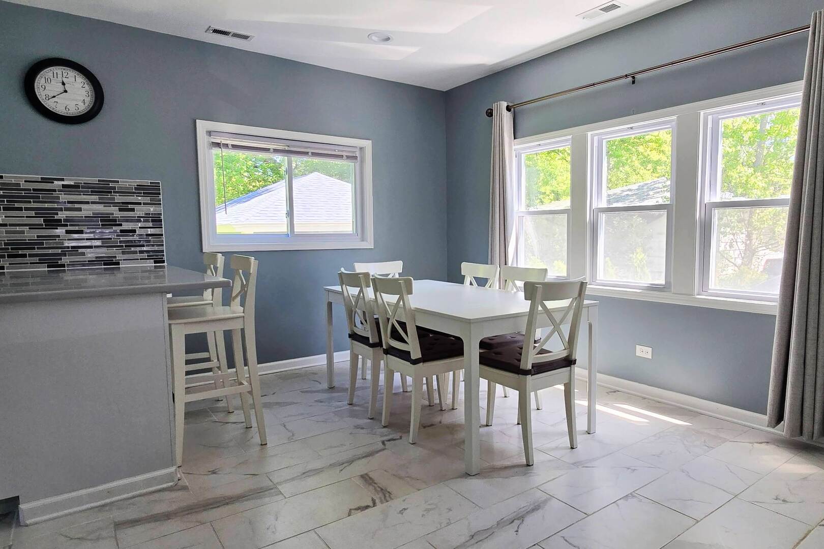 15018 West Russell Road Zion, IL 60099 - Photo 12 of 30