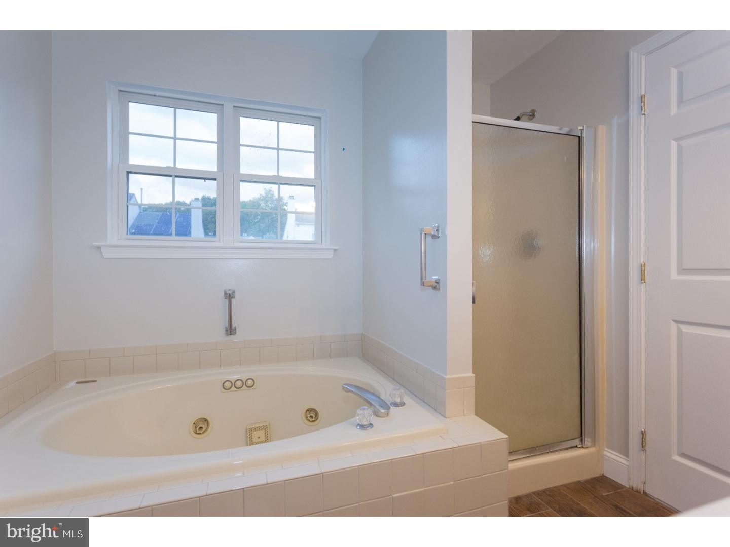25 Chevy Chase Road Sicklerville, NJ 08081 - Photo 13 of 24 Bathroom