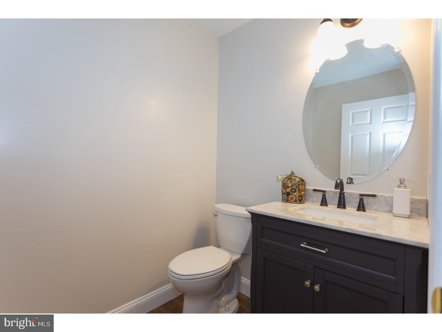 25 Chevy Chase Road Sicklerville, NJ 08081 - Photo 15 of 24 Bathroom
