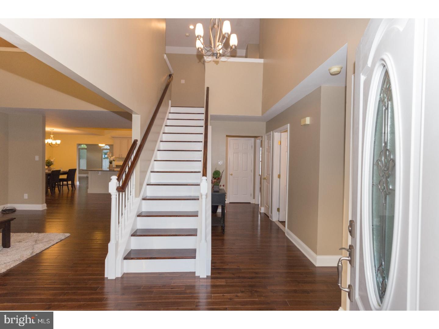 25 Chevy Chase Road Sicklerville, NJ 08081 - Photo 2 of 24 Foyer