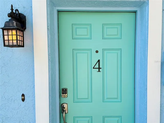 $2,600 | 2 Shine Avenue, Orlando, FL 32801