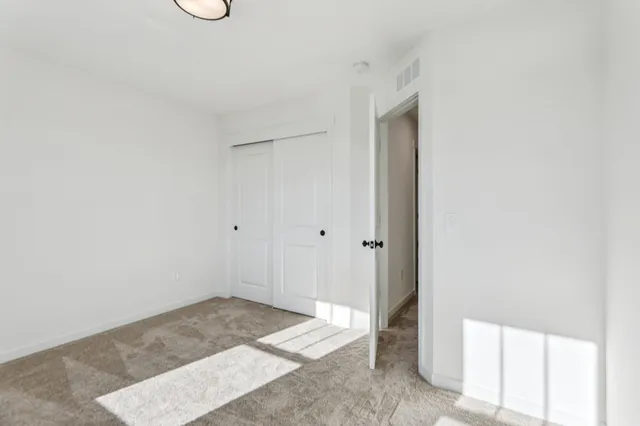 $409,900 | 3161 Drumlin Rdg Drive, Cottage Grove, WI 53527