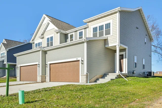 $409,900 | 3161 Drumlin Rdg Drive, Cottage Grove, WI 53527