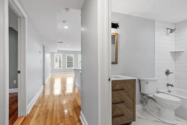 $2,200 | 79 Gage Street, Unit 3, Worcester, MA 01605