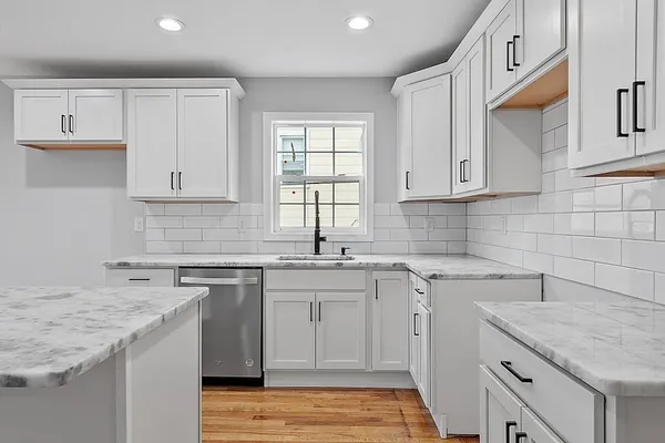 $2,200 | 79 Gage Street, Unit 3, Worcester, MA 01605