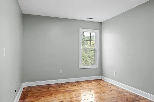 $2,200 | 79 Gage Street, Unit 3, Worcester, MA 01605