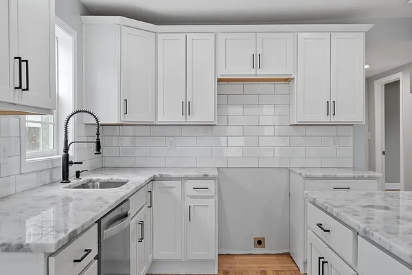 $2,200 | 79 Gage Street, Unit 3, Worcester, MA 01605