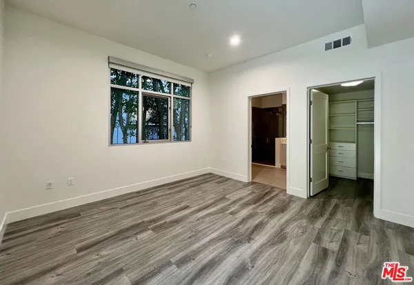 $4,559 | 1232 North Kings Road, Unit 102, West Hollywood, CA 90069