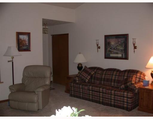 1229 Warbler Ridge Springfield, OH 45503 - Photo 2 of 11 Gallery Image 2