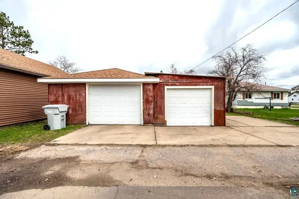 $152,900 | 211 10th Street Northwest, Chisholm, MN 55719