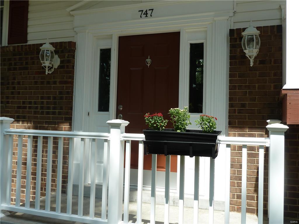 747 Winding Path Lane Manchester, MO 63021 - Photo 2 of 18 Gallery Image 2