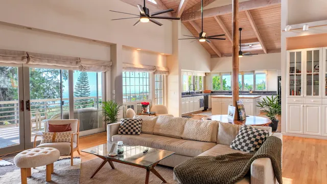 $2,225,000 | 4010 Kula Highway, Kula, HI 96790