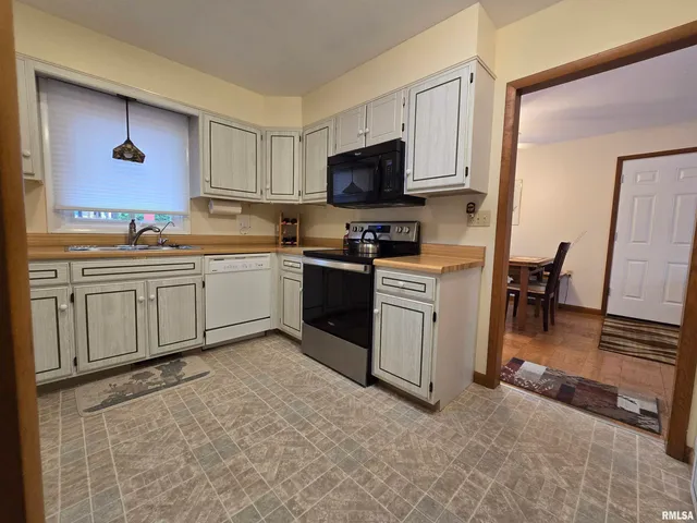 $269,000 | 567 Union Grove Road, Carbondale, IL 62903