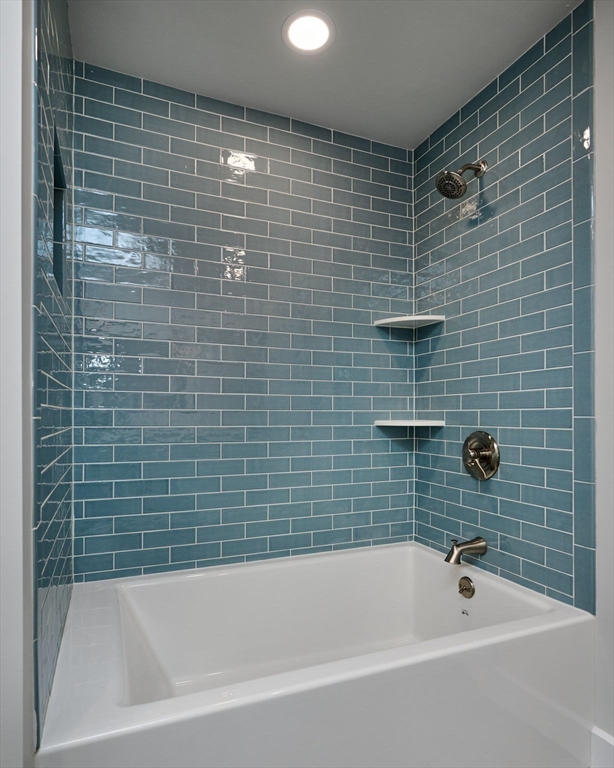 145 Chesterfield Road Northampton, MA 01053 - Photo 18 of 42 a bathroom with a bathtub