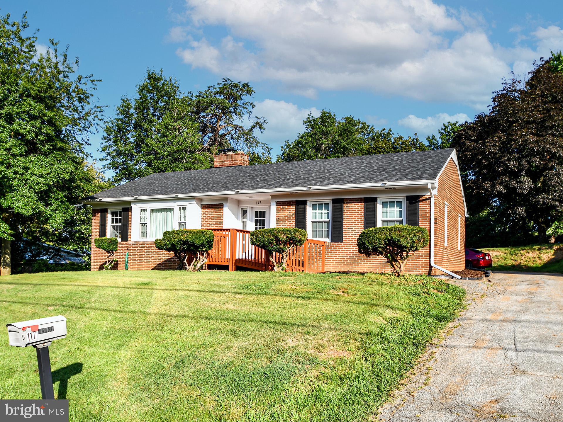 117 Jamestown Road Front Royal, VA 22630 - Photo 2 of 37 Gallery Image 2