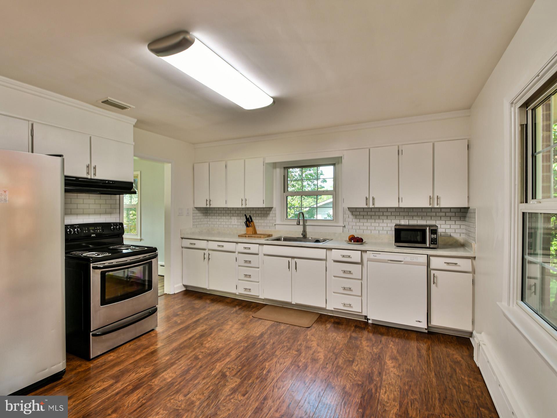 117 Jamestown Road Front Royal, VA 22630 - Photo 10 of 37 Gallery Image 10