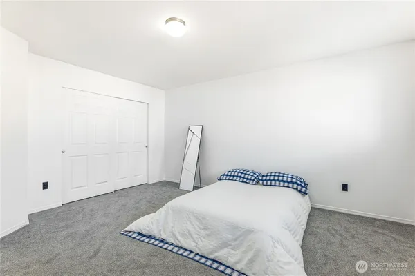 $679,950 | 10430 13th Ave Court East, Tacoma, WA 98445