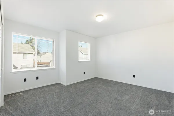 $679,950 | 10430 13th Ave Court East, Tacoma, WA 98445