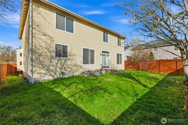 $679,950 | 10430 13th Ave Court East, Tacoma, WA 98445