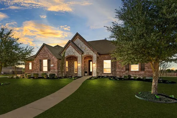 $1,050,000 | 800 Yasmin Court, Forney, TX 75126