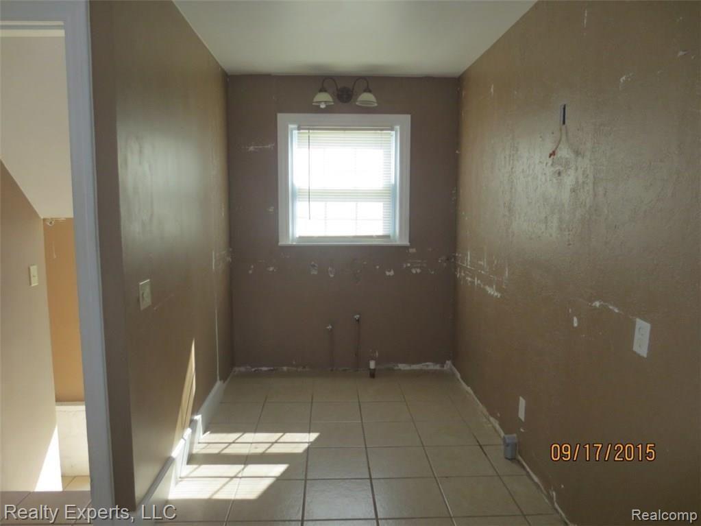 3060 South Custer Road Monroe, MI 48161 - Photo 2 of 21 IMG_0487.jpg
