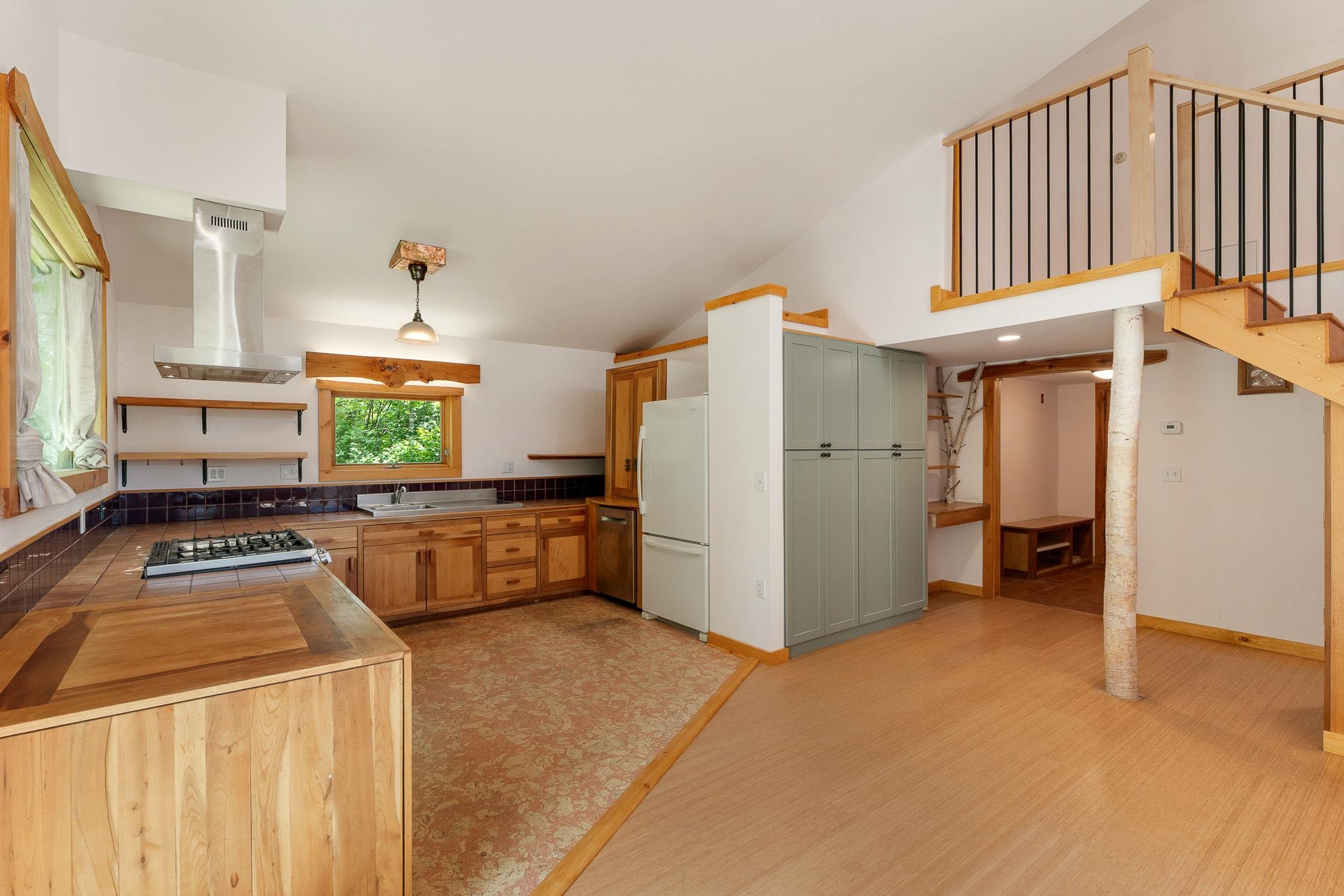 614 Gray Road Plainfield, VT 05667 - Photo 10 of 58
