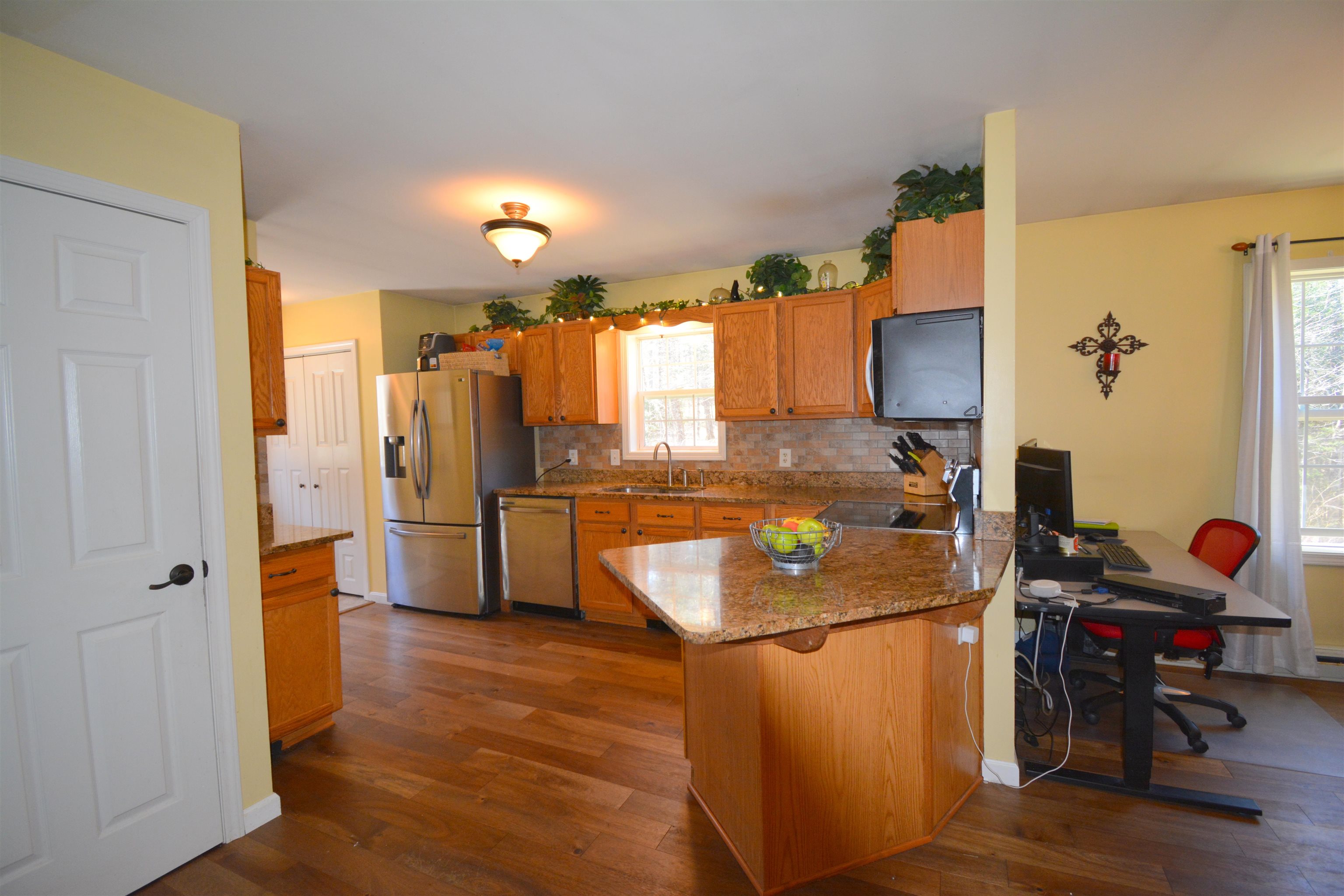 42 Haystack Road Grantham, NH 03753 - Photo 4 of 31