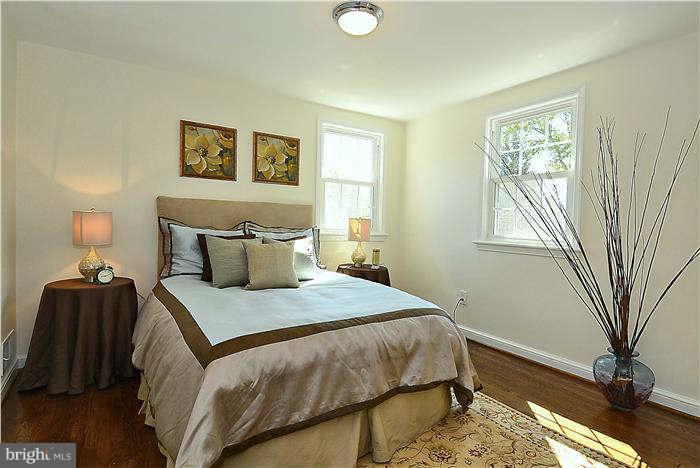 2703 Harmon Road Silver Spring, MD 20902 - Photo 15 of 23 Master bedroom