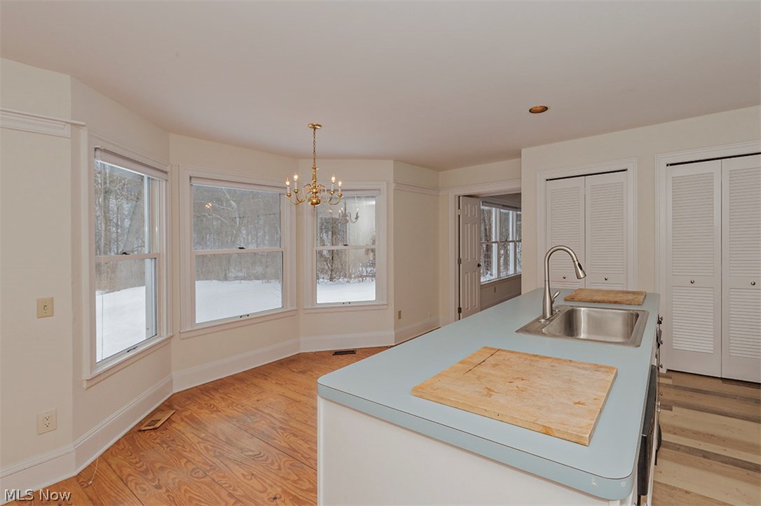 9275 Sperry Road Mentor, OH 44060 - Photo 12 of 34 Gallery Image 12