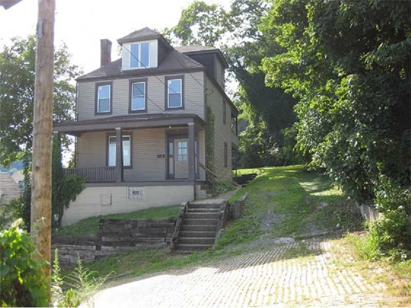 708 11th Street McKees Rocks, PA 15136 - Photo 1 of 19 Exterior Front.