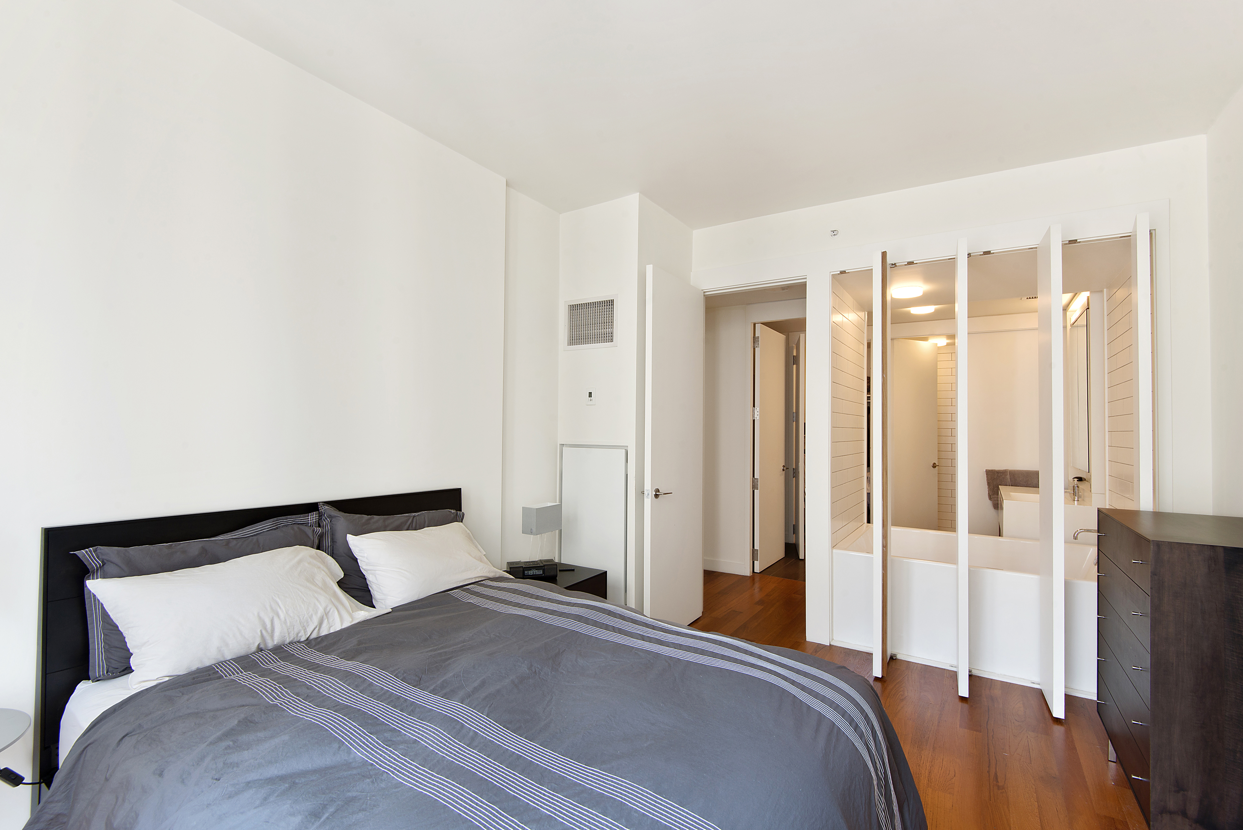 15 William Street, Unit 21F Manhattan, NY 10005 - Photo 6 of 9