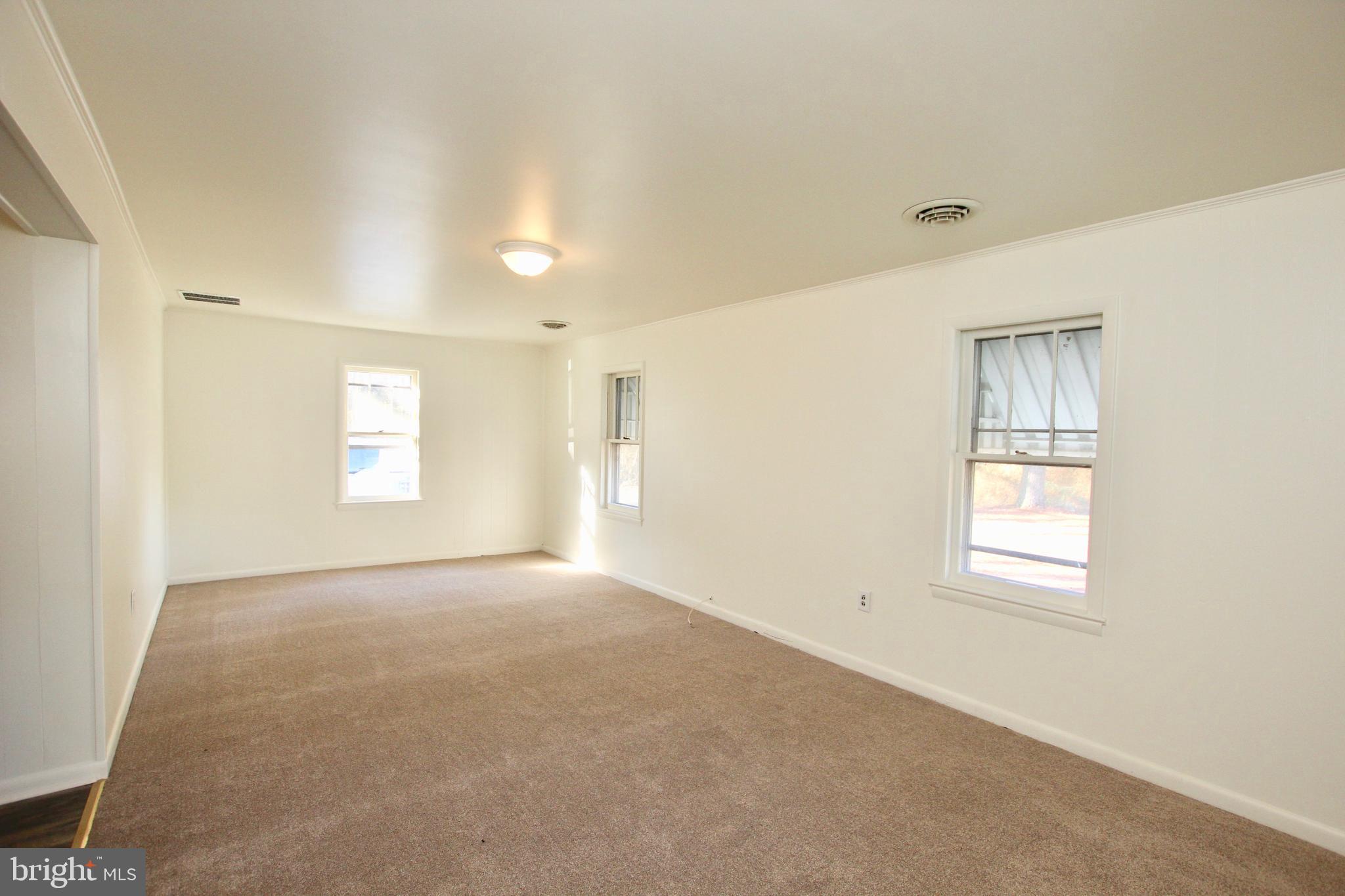 5807 Eldorado Sharptown Road Rhodesdale, MD 21659 - Photo 9 of 24 Living Room
