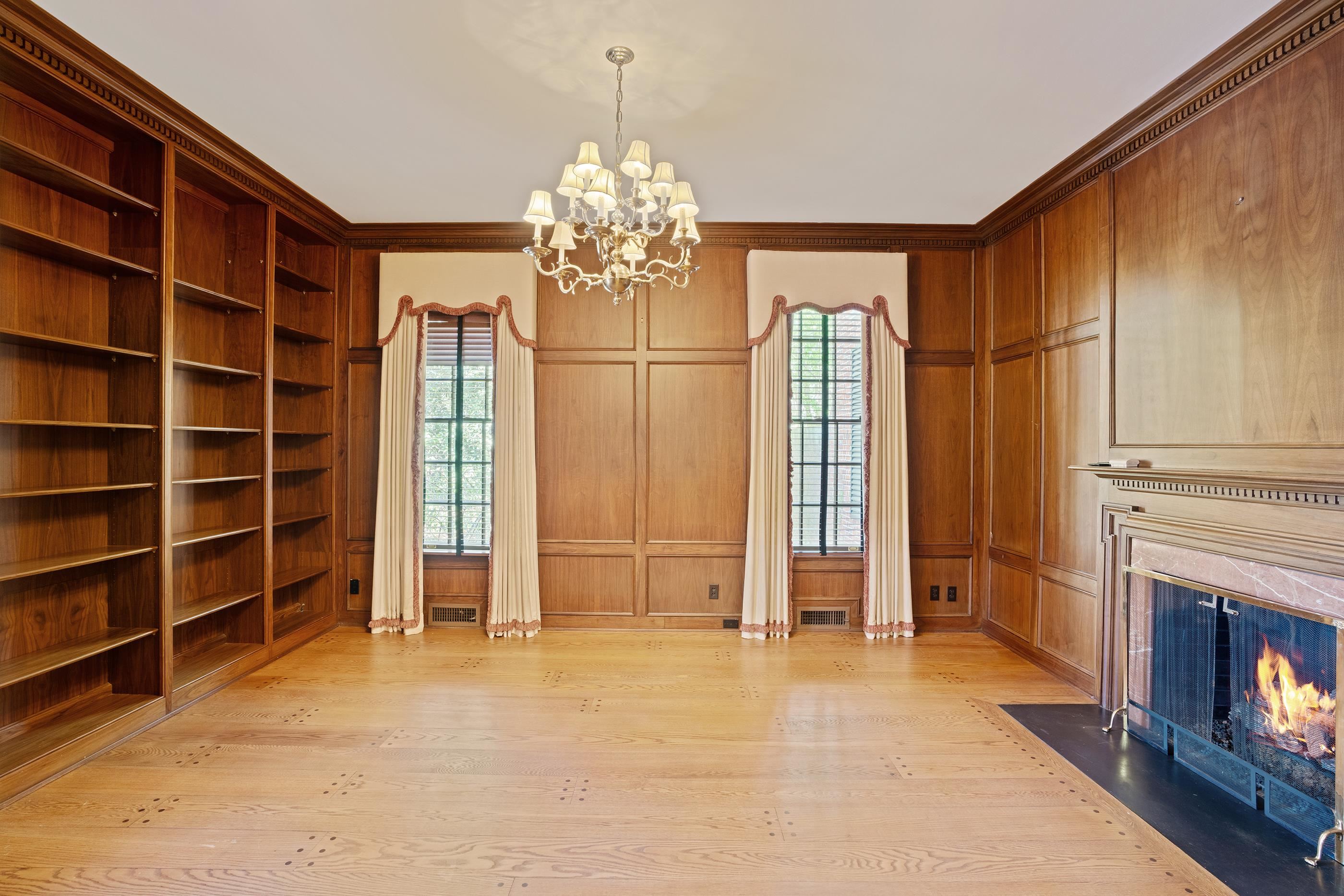 1908 Roe Ford Road Greenville, SC 29617 - Photo 16 of 41 Gallery Image 16