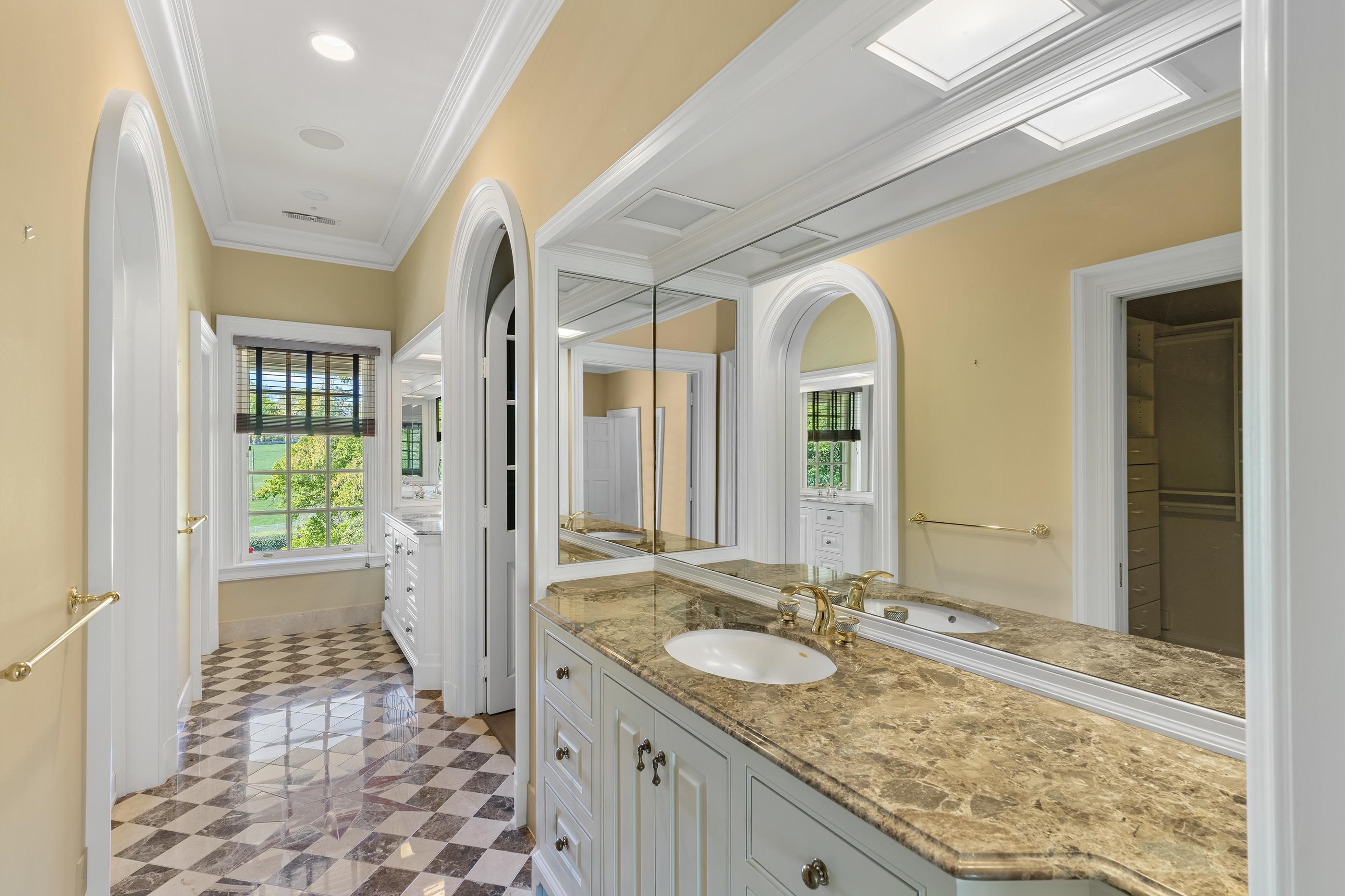 1908 Roe Ford Road Greenville, SC 29617 - Photo 27 of 41 Gallery Image 27