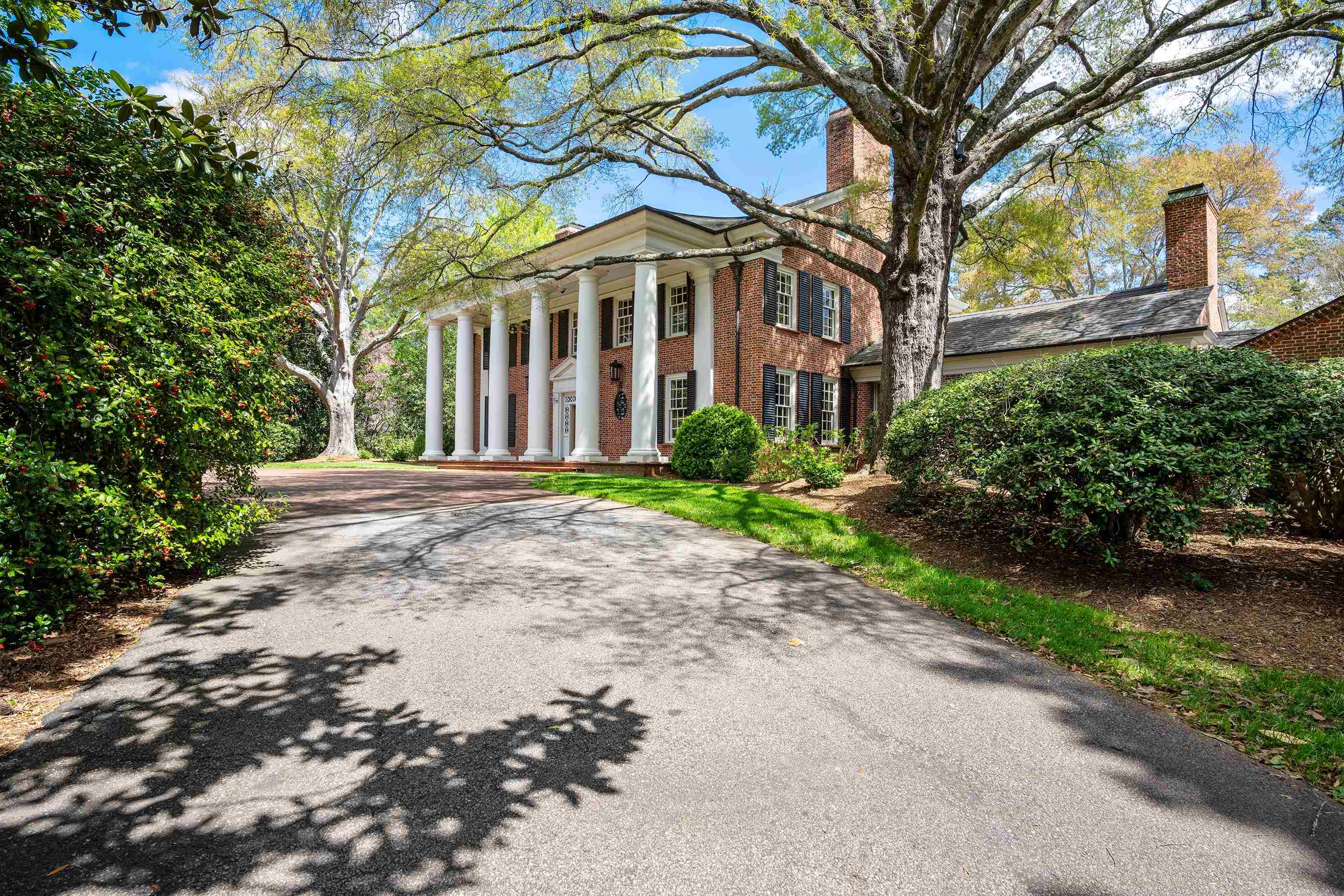 1908 Roe Ford Road Greenville, SC 29617 - Photo 3 of 41 Gallery Image 3