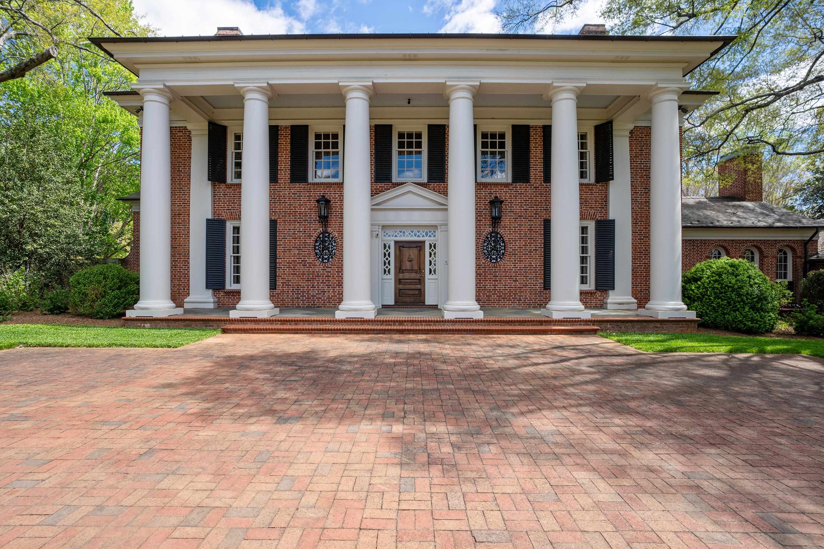 1908 Roe Ford Road Greenville, SC 29617 - Photo 4 of 41 Gallery Image 4