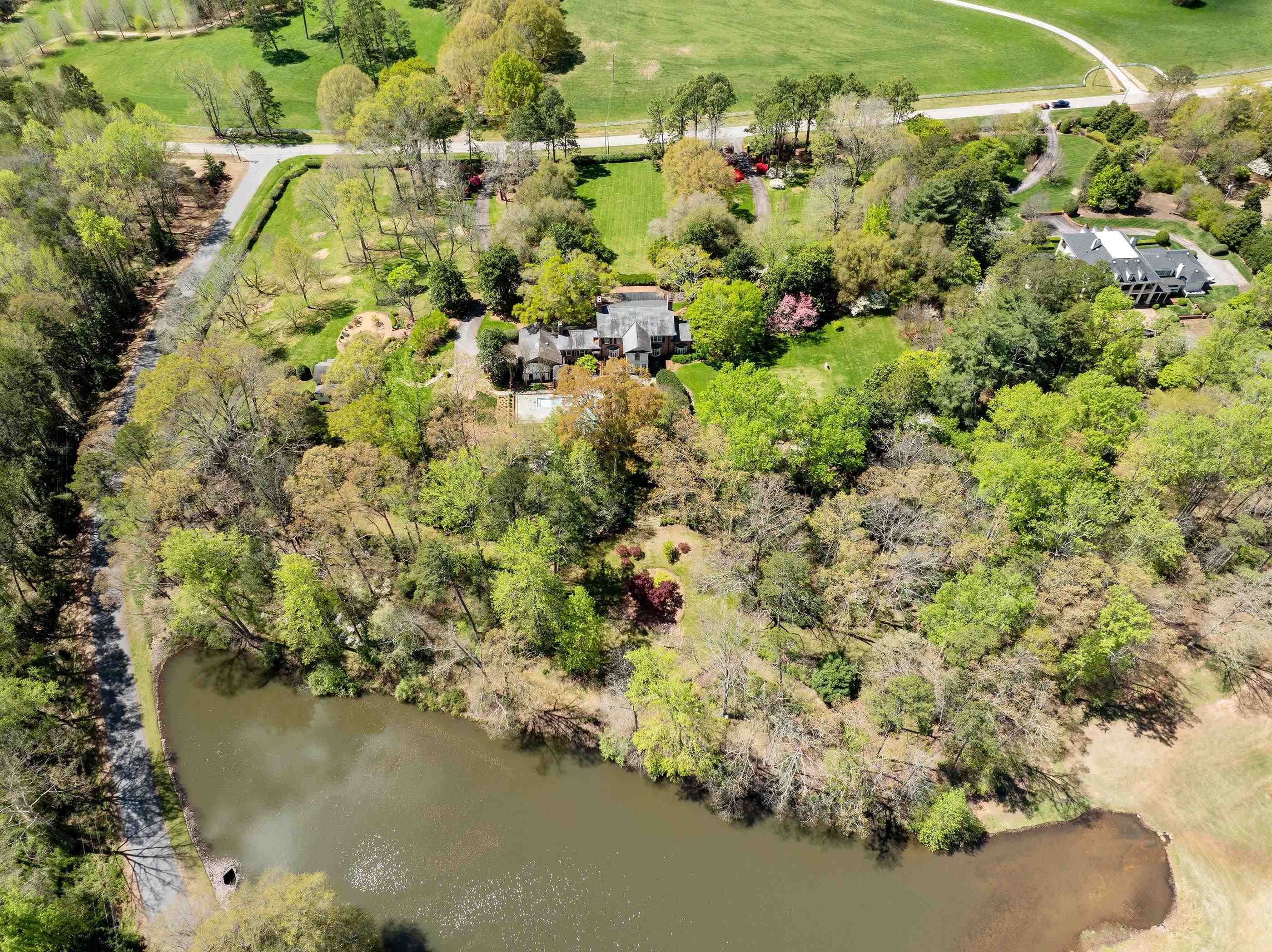 1908 Roe Ford Road Greenville, SC 29617 - Photo 6 of 41 Gallery Image 6
