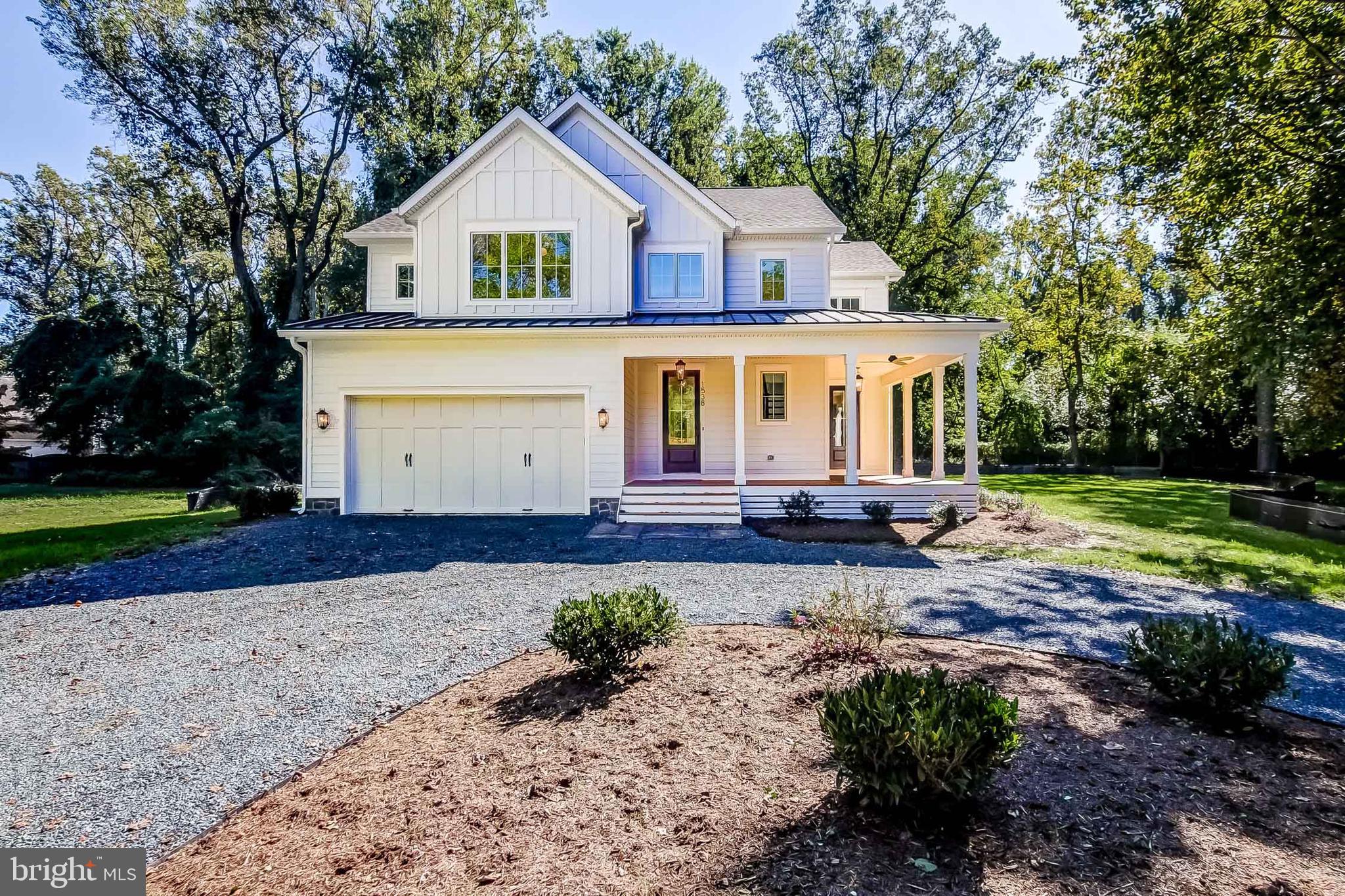 2667 Solomons Island Road Edgewater, MD 21037 - Photo 1 of 25 Example of look of house but with side entry garag