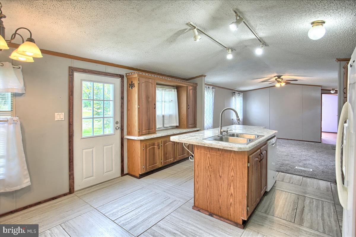 160 Frost Road Gardners, PA 17324 - Photo 7 of 17 Gallery Image 7