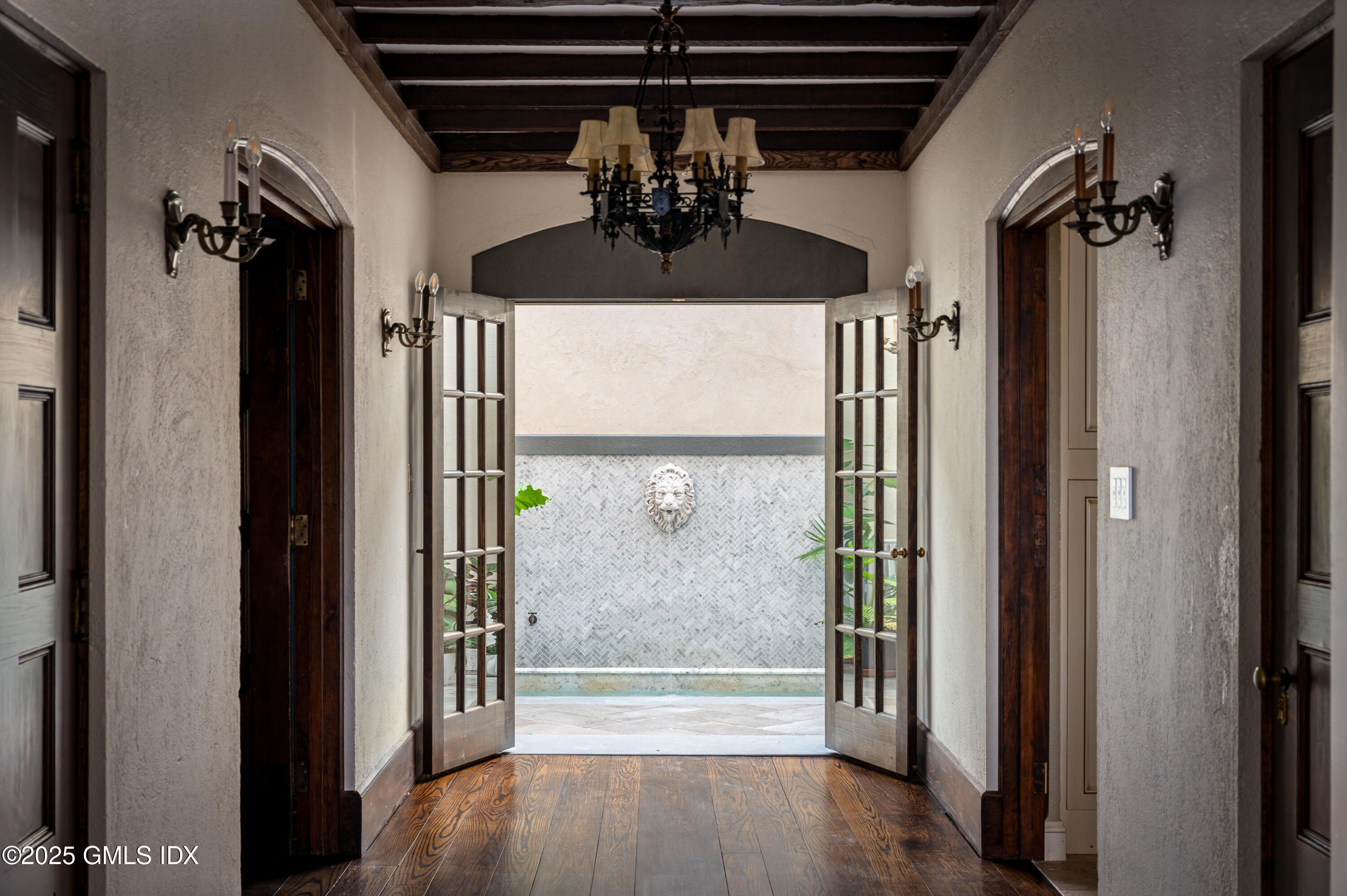 271 Hunting Ridge Road Stamford, CT 06903 - Photo 16 of 40 111_HudsonCP_271HuntingRidgeRd