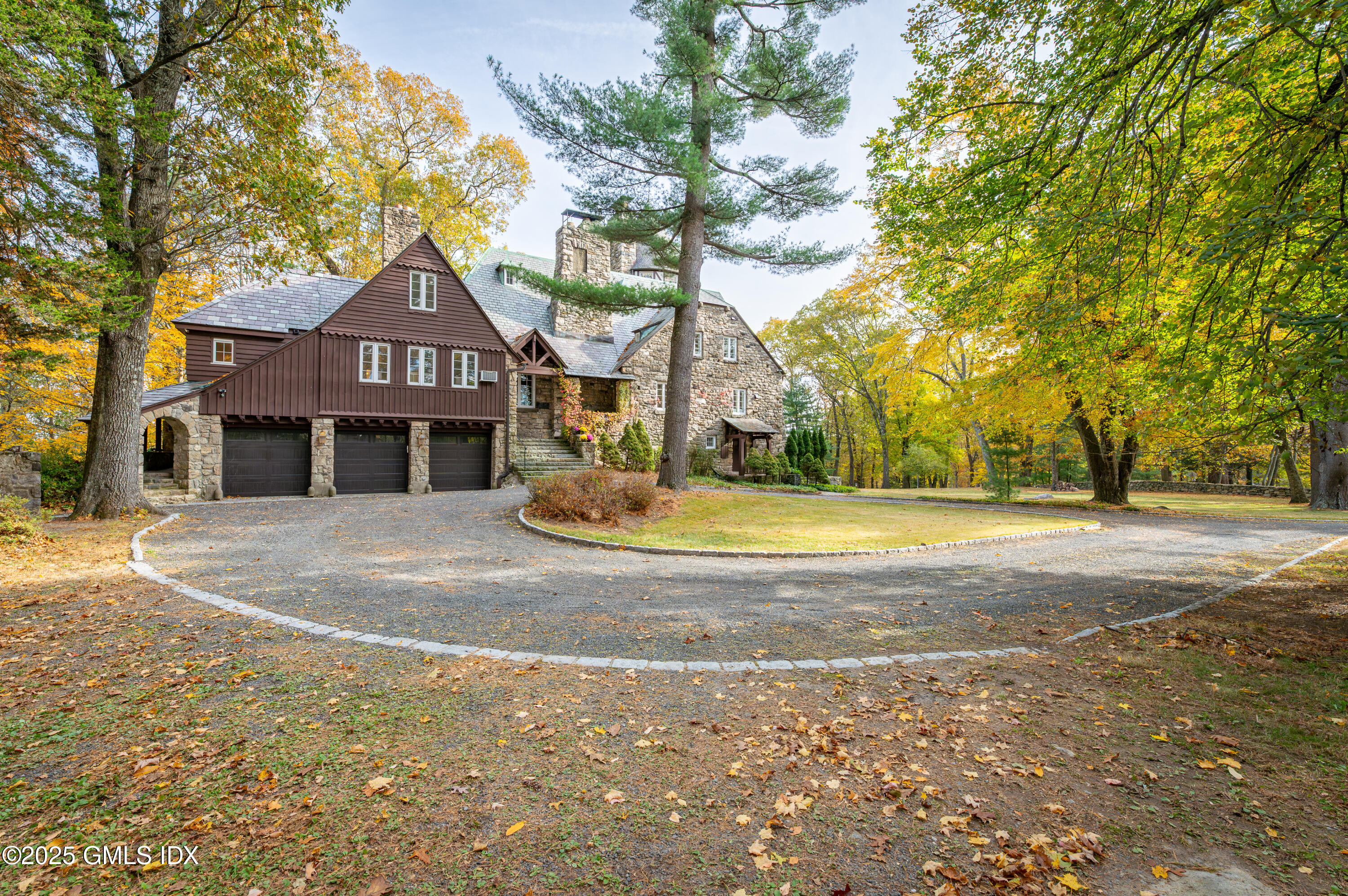 271 Hunting Ridge Road Stamford, CT 06903 - Photo 2 of 40 20_HudsonCP_271HuntingRidgeRd