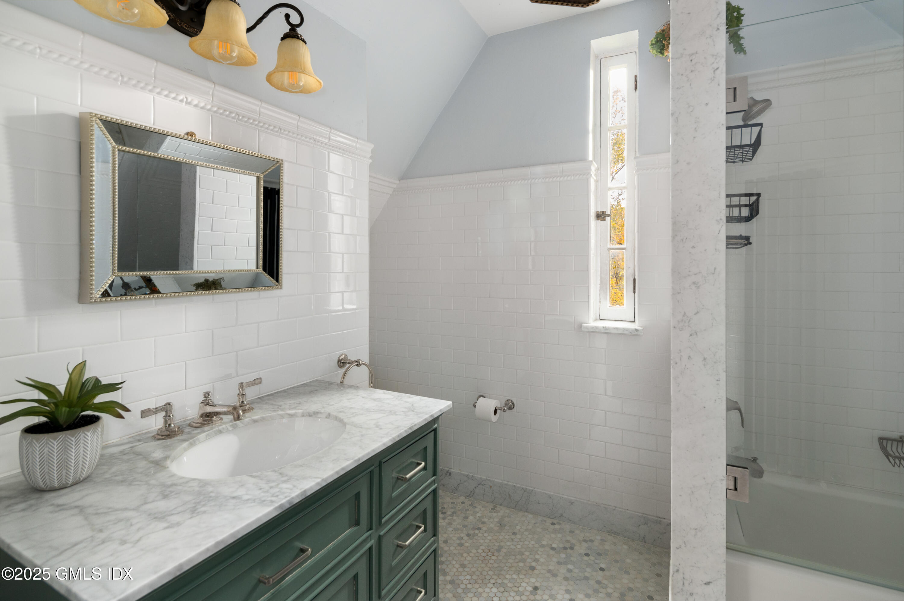 271 Hunting Ridge Road Stamford, CT 06903 - Photo 31 of 40 100_HudsonCP_271HuntingRidgeRd