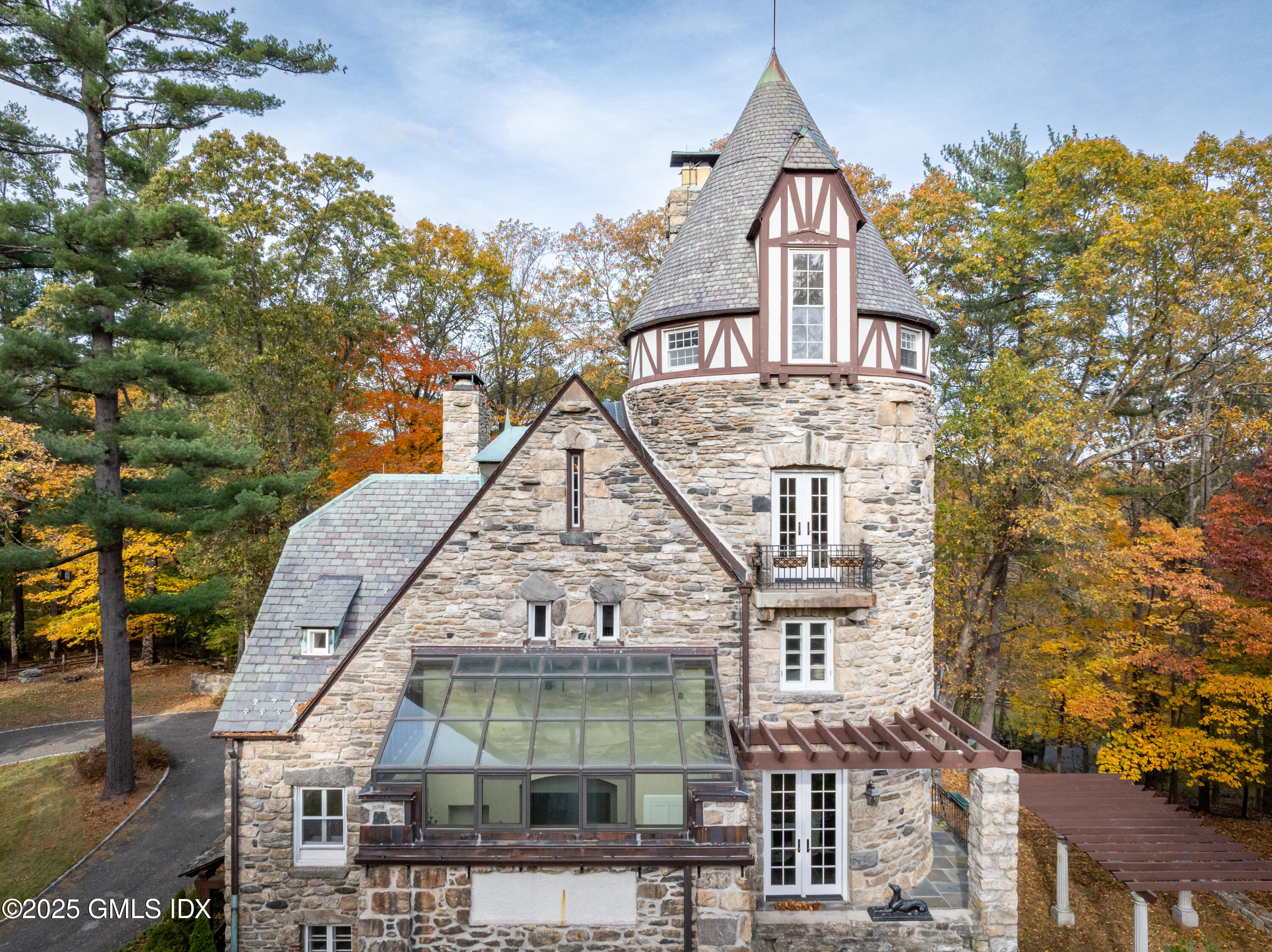 271 Hunting Ridge Road Stamford, CT 06903 - Photo 33 of 40 045-45_HudsonCP_271HuntingRidgeRd