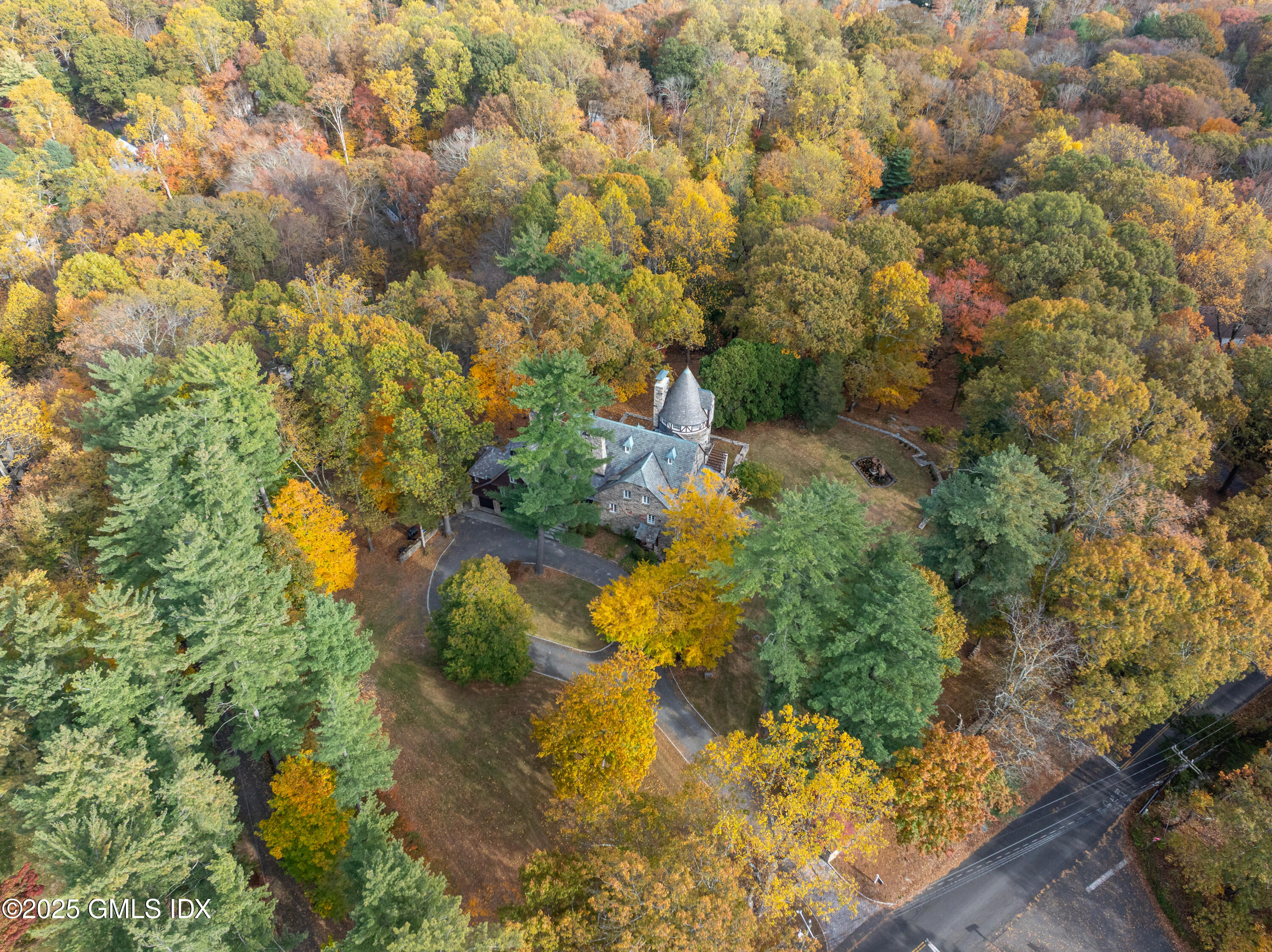 271 Hunting Ridge Road Stamford, CT 06903 - Photo 39 of 40 053-53_HudsonCP_271HuntingRidgeRd